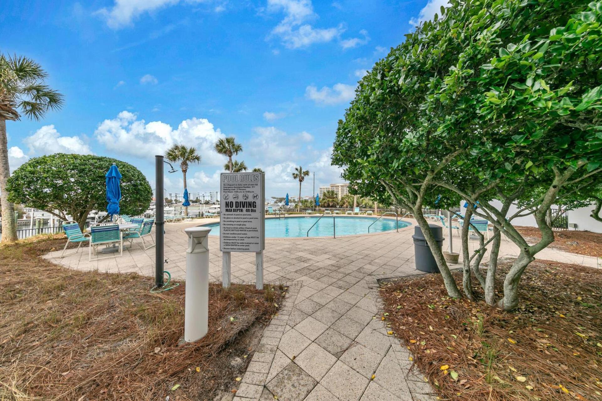 Harbor Landing 102b - Beautiful Harbor Views Destin