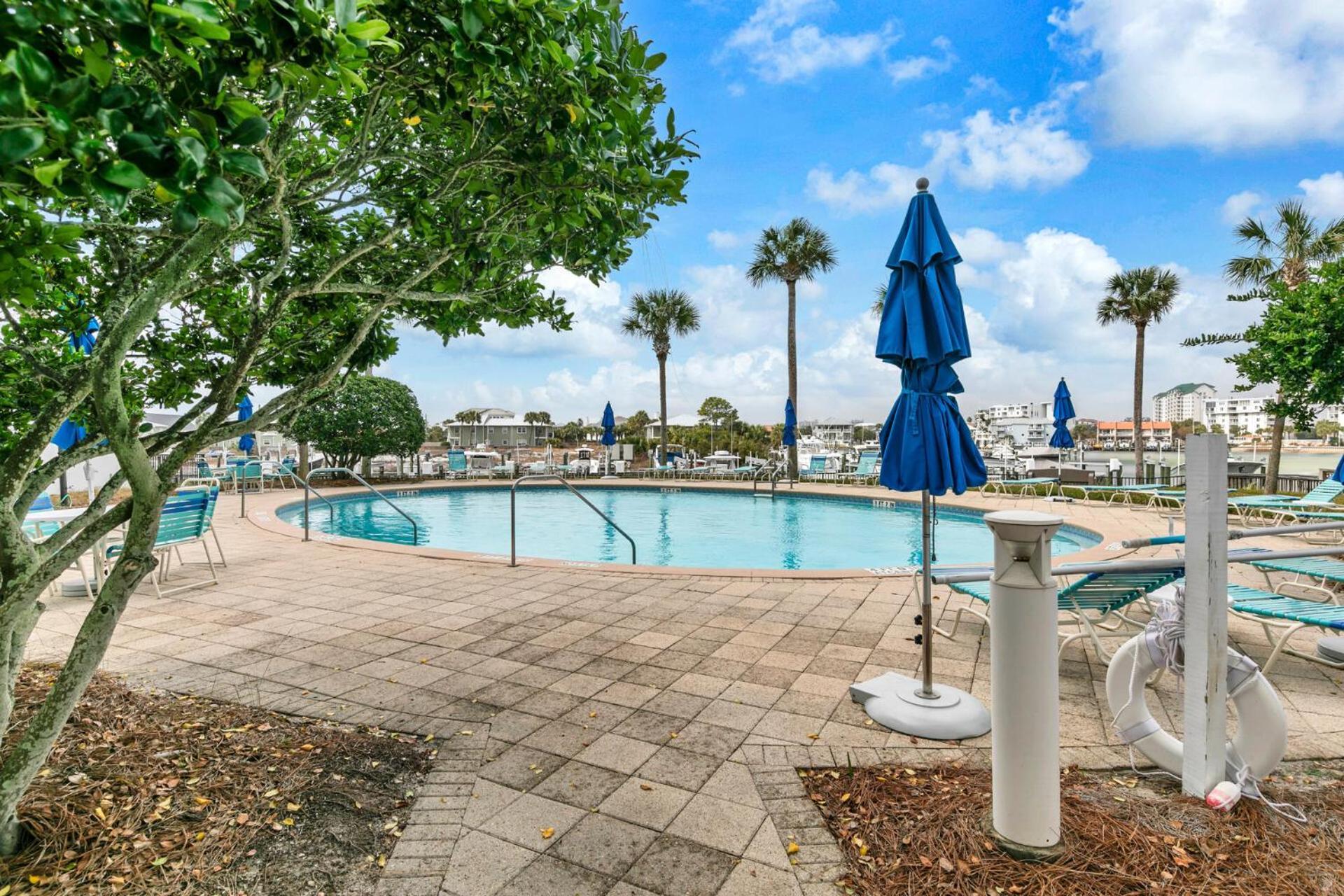 Harbor Landing 102b - Beautiful Harbor Views Holiday home