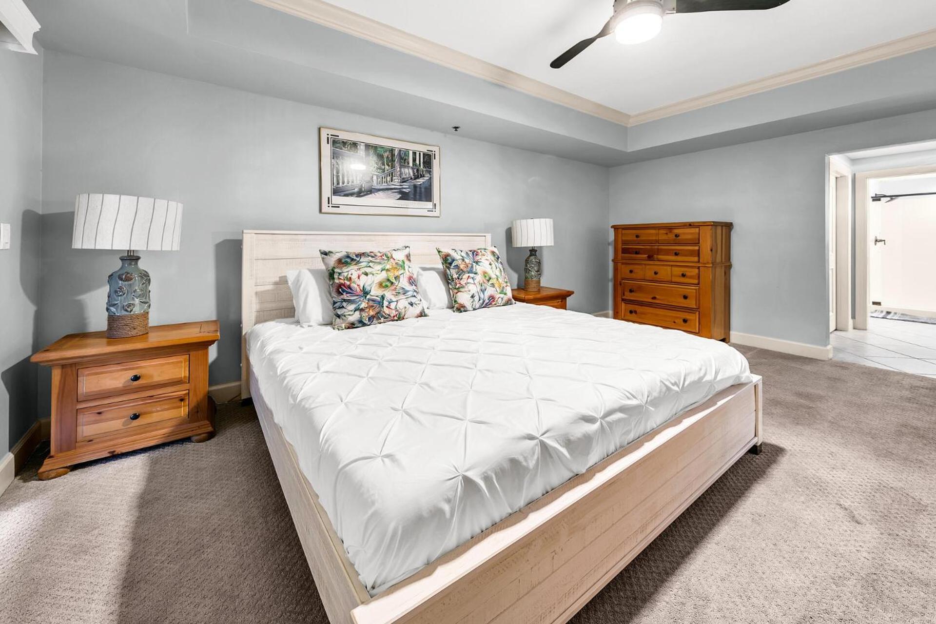 Harbor Landing 102b - Beautiful Harbor Views Holiday home *