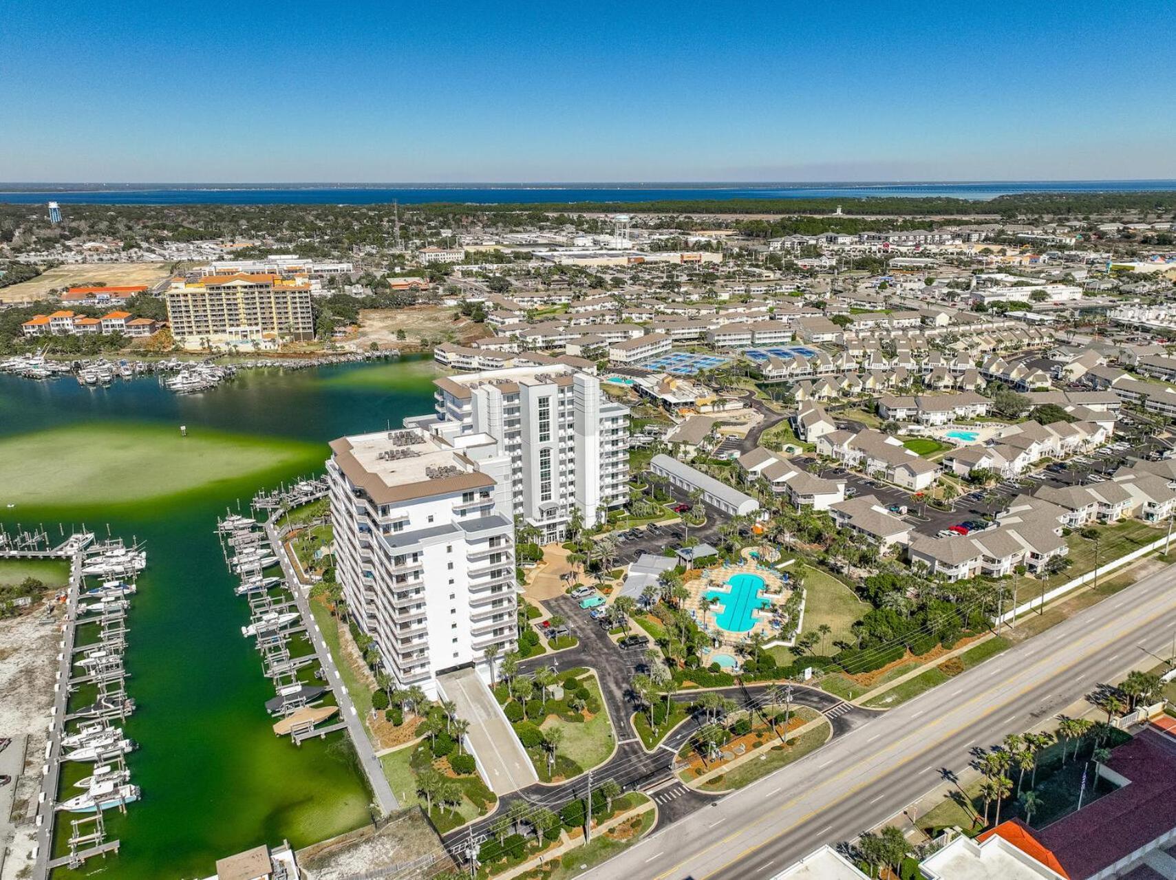 Harbor Landing 102b - Beautiful Harbor Views Holiday home Destin