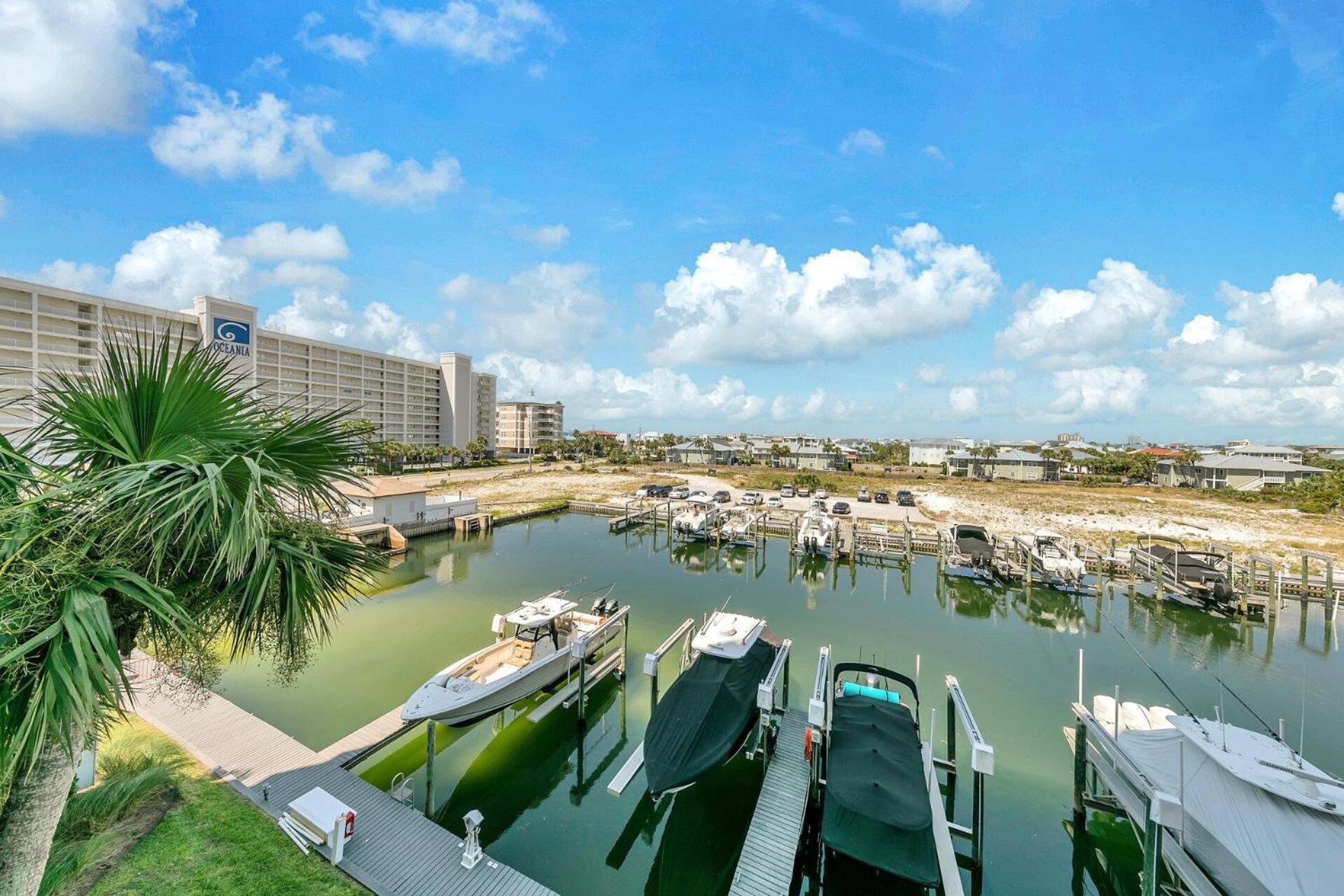 Holiday home Harbor Landing 102b - Beautiful Harbor Views *
