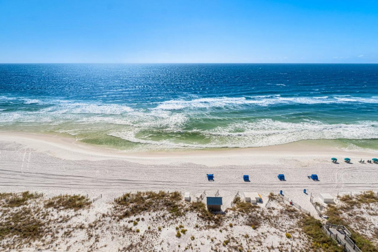 New 30 Foot Oceanfront Balcony Oceanfront Pool Holiday home