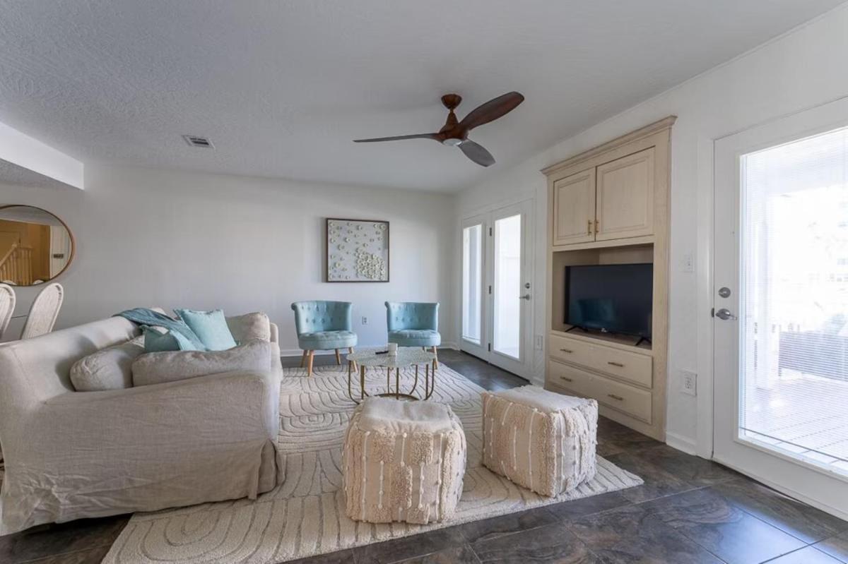 Canal Place 6 Harbor Views With Access To Boat Slip Destin