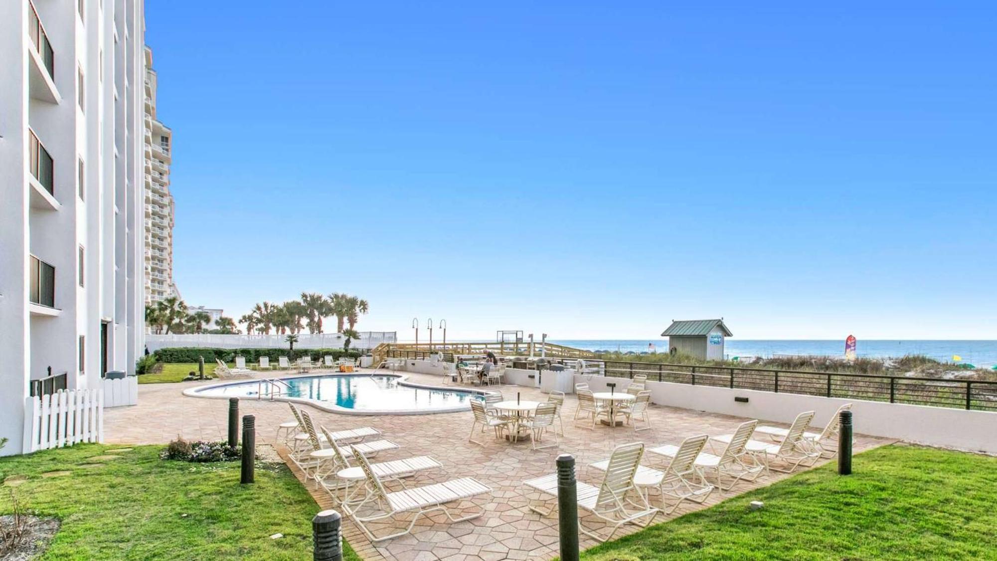 Emerald Towers 302 Front Holiday home