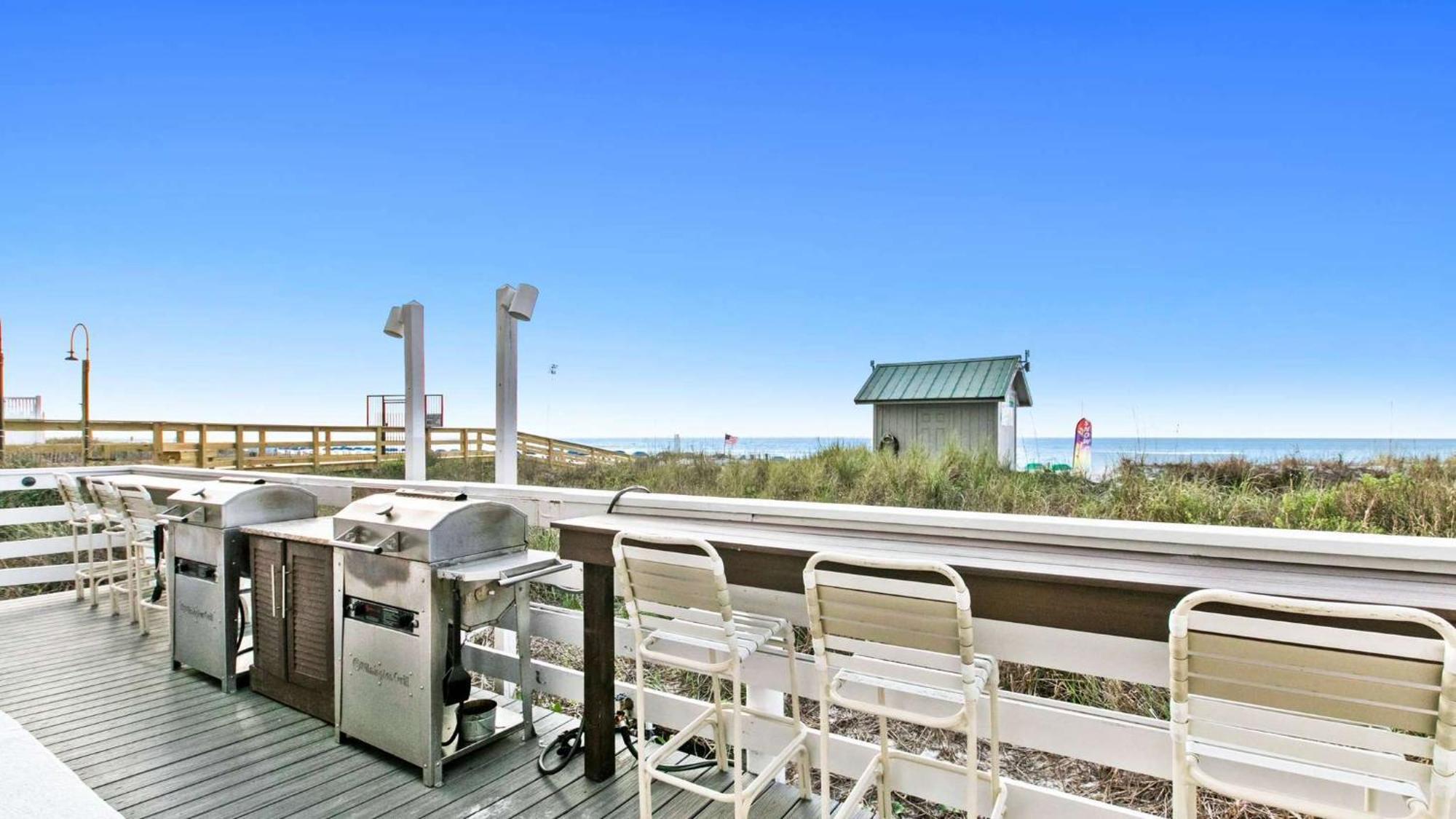 Emerald Towers 302 Front Holiday home *