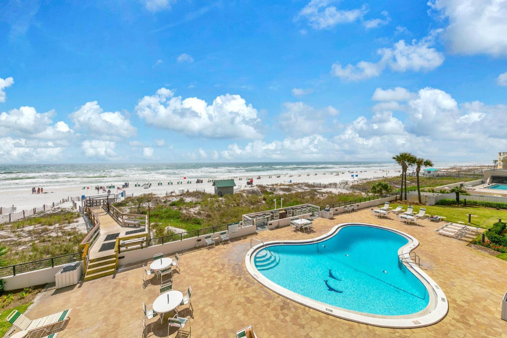 Emerald Towers 302 Front Holiday home *