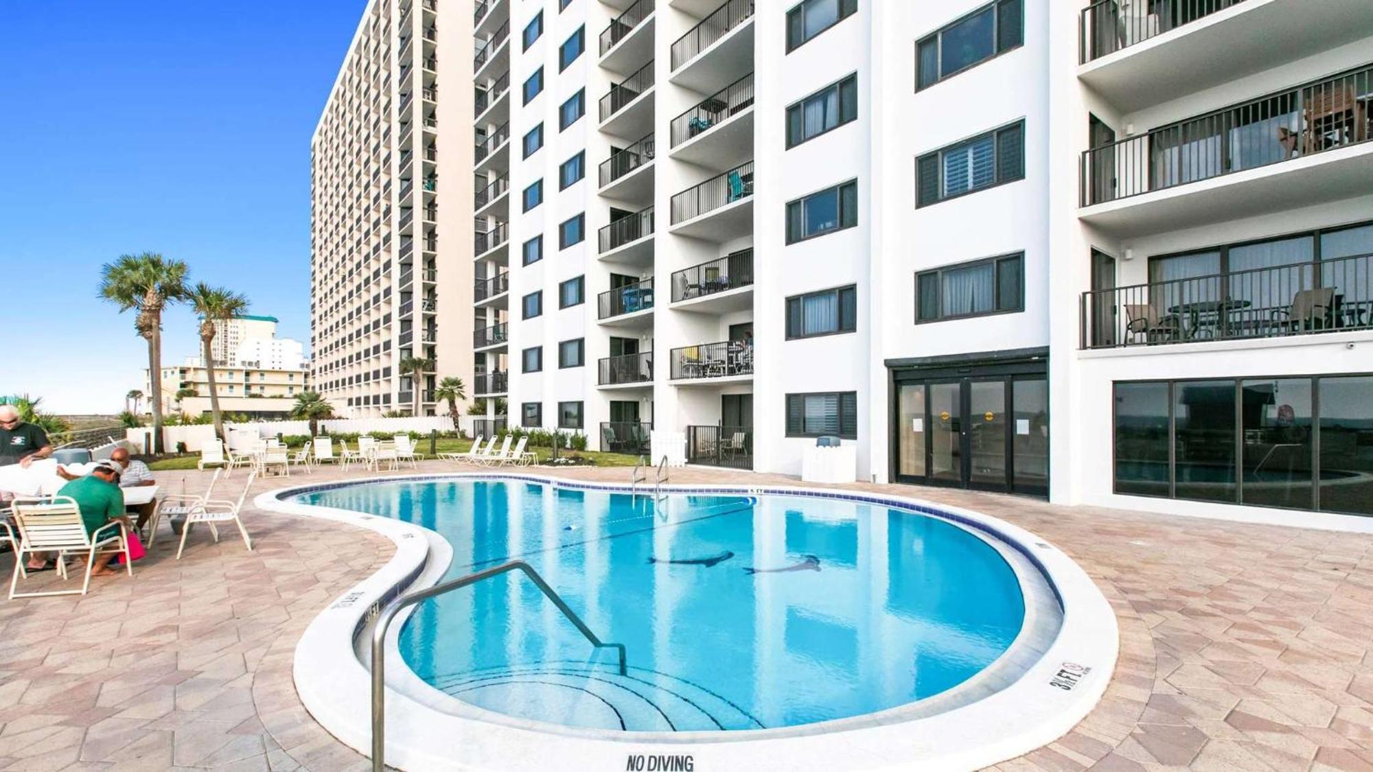 Holiday home Emerald Towers 302 Front *