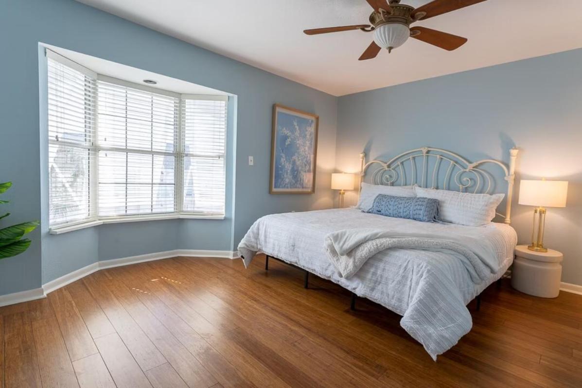 Canal Place 6 Harbor Views With Access To Boat Slip * Destin