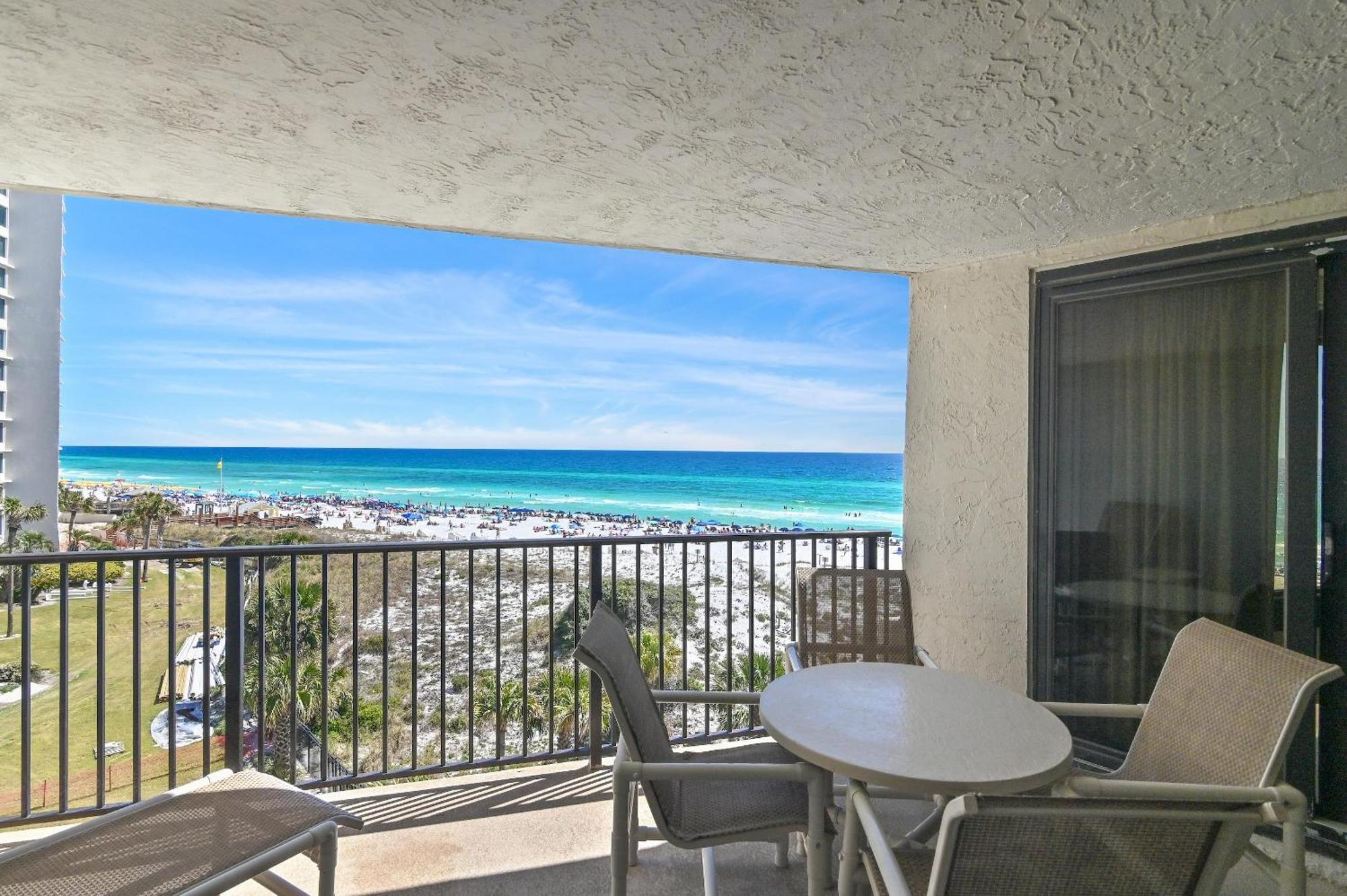 Beachside One 4056
