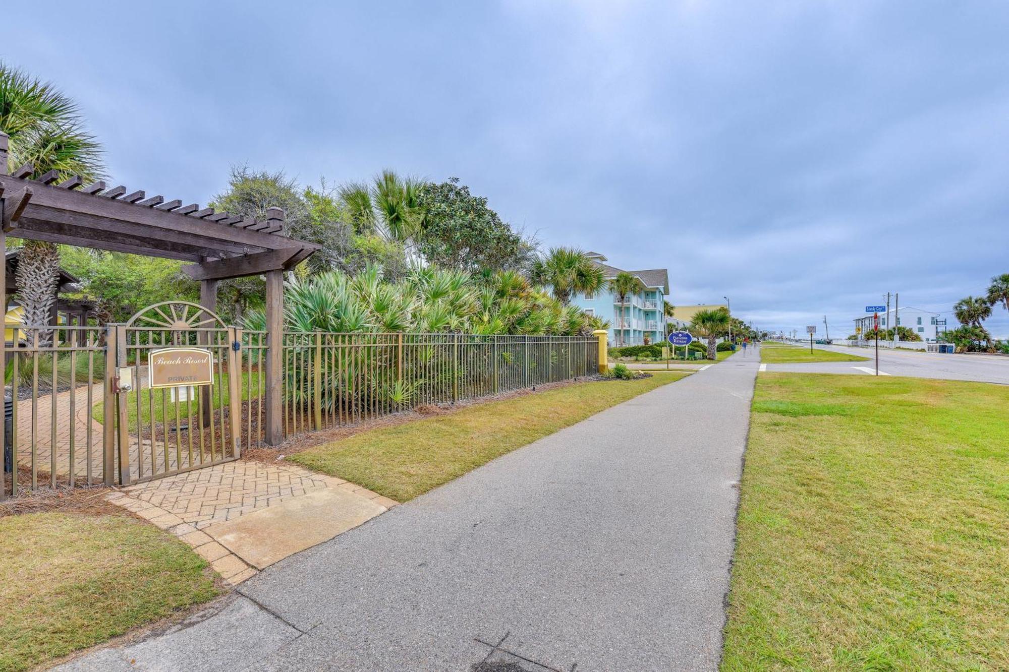 Cozy Miramar With Pools And Access! *