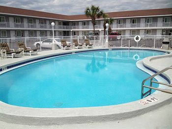 & Hotel