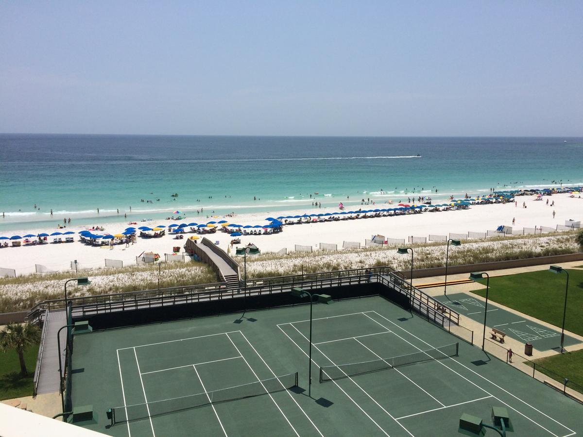 Holiday Surf And Racquet Club Apartment *
