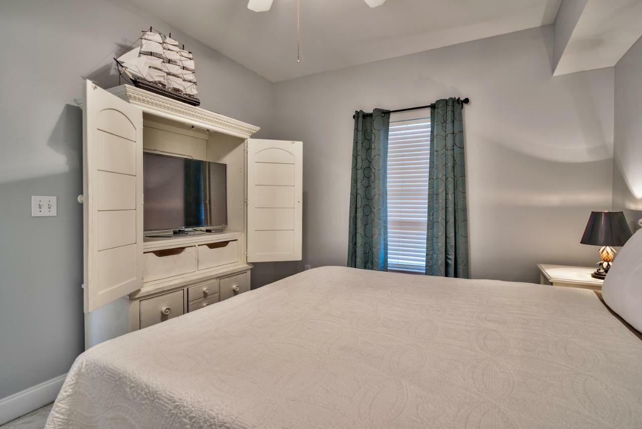 Majestic Sun 9th Floor Gulf Front 1 Bedroom