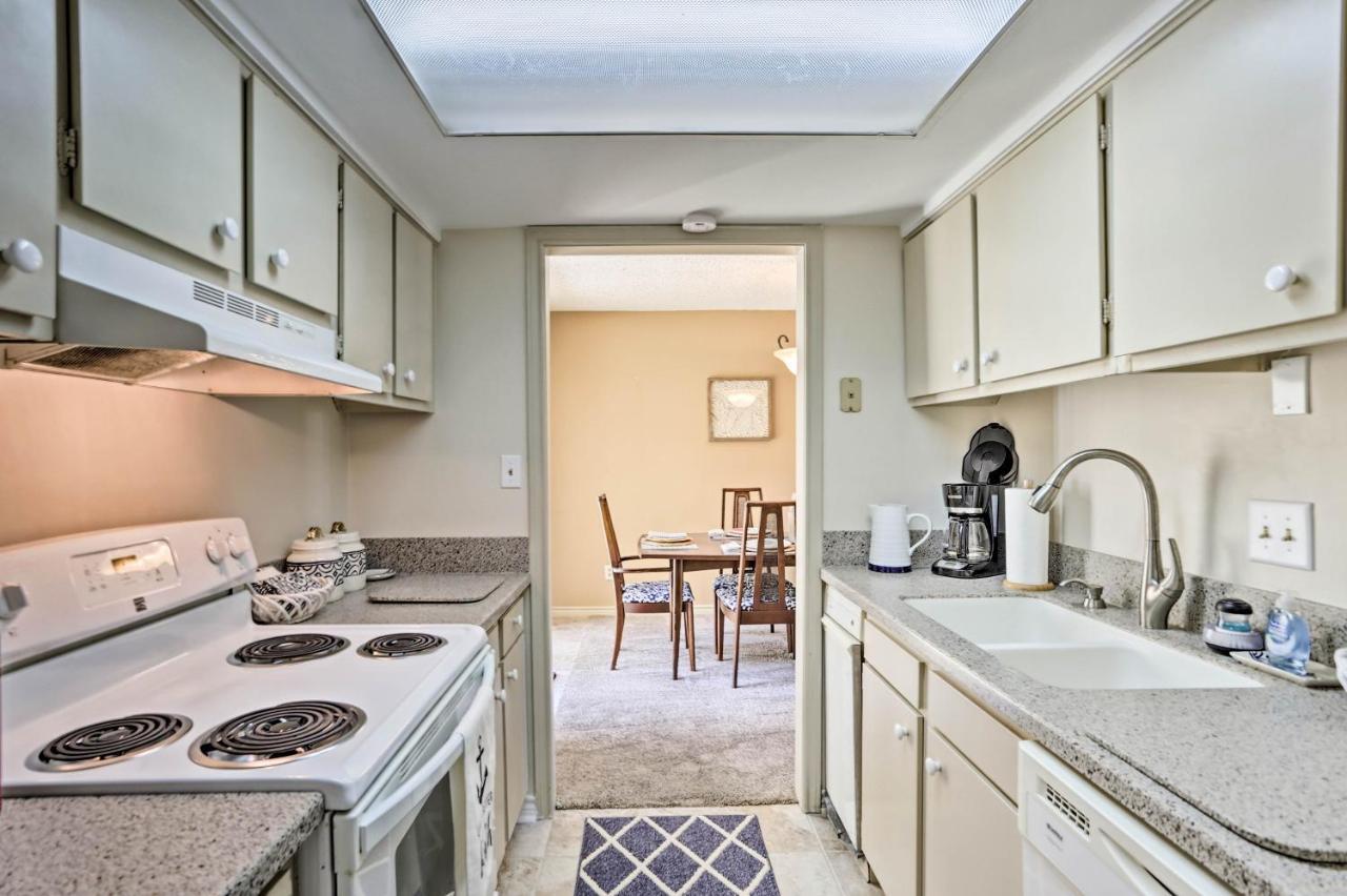 Holiday home Townhome With Access And 2 Pools!