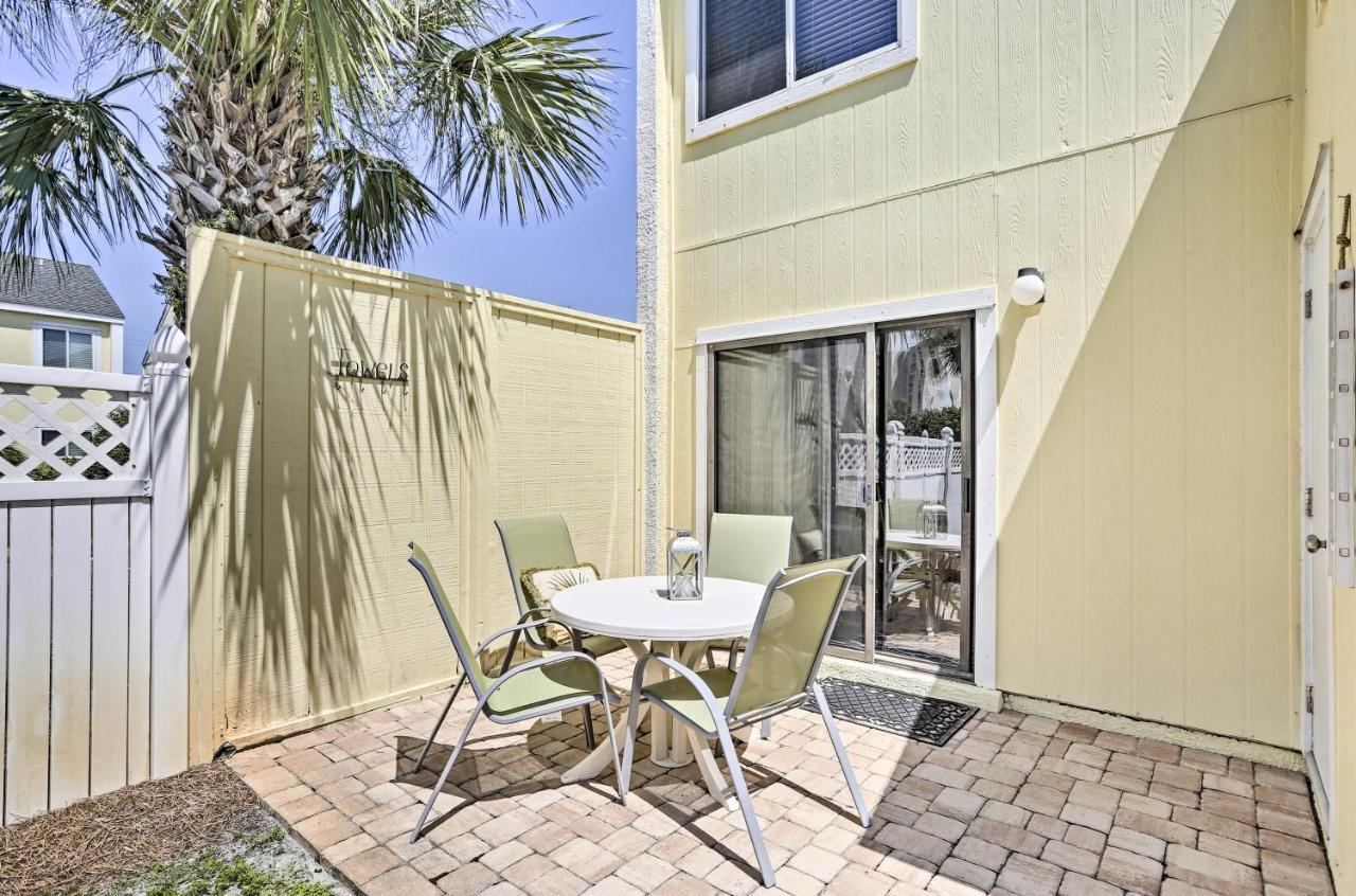 Townhome With Access And 2 Pools! Holiday home Destin