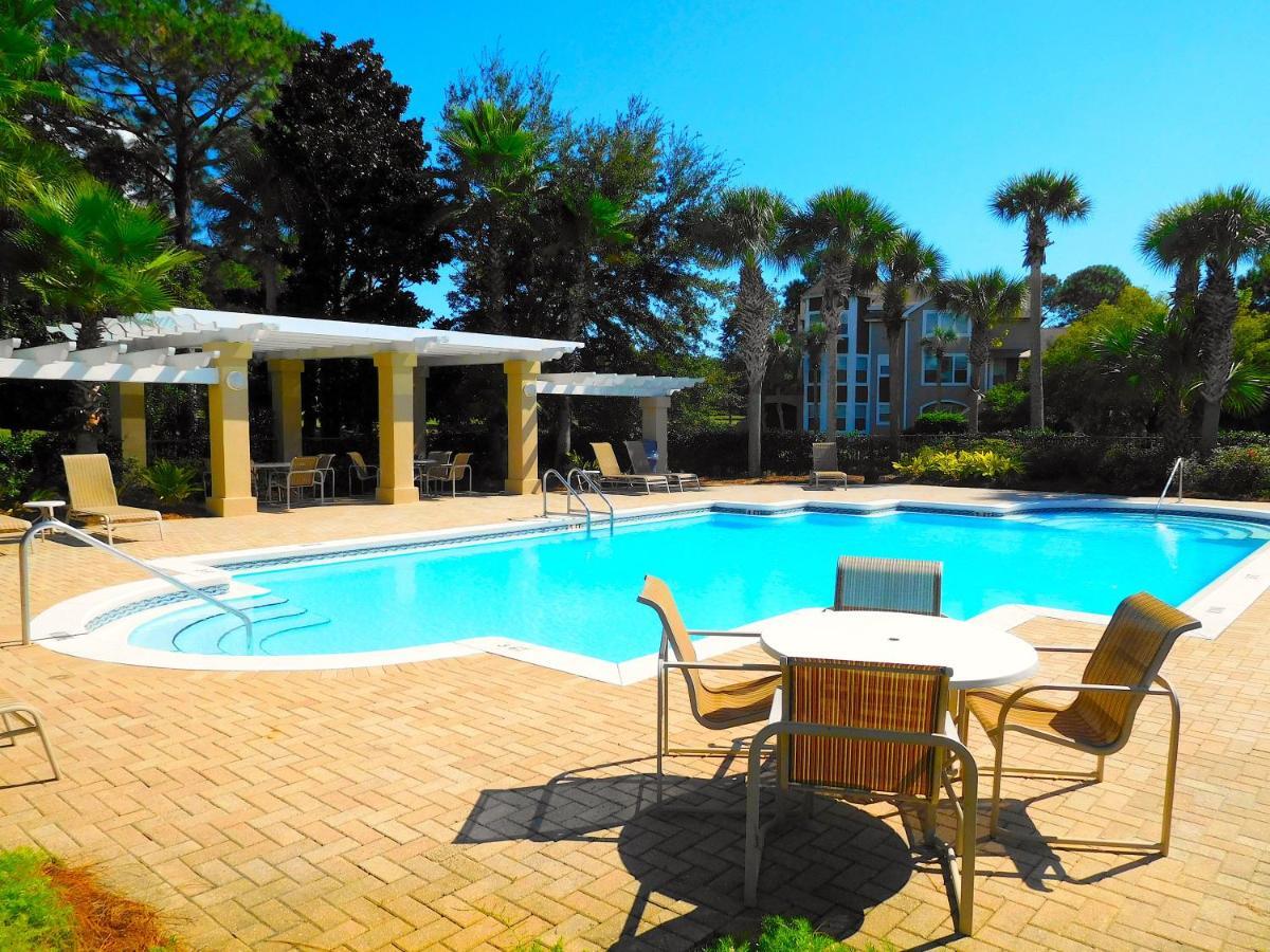 8554 Turnberry Apartment