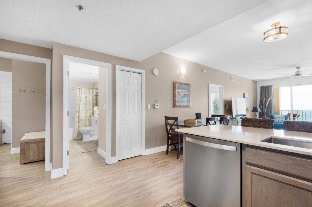 Ariel Dunes I 707 Apartment