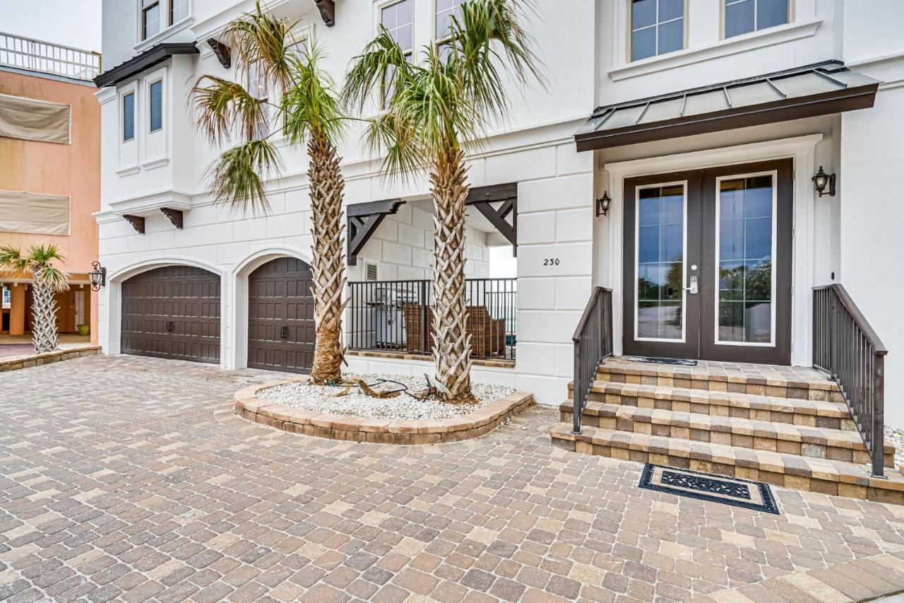Ocean Front Escape *