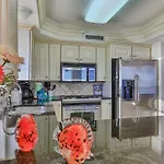 Shoreline Towers 1061 - Updated Beachfront Condo With Incredible Views End Unit