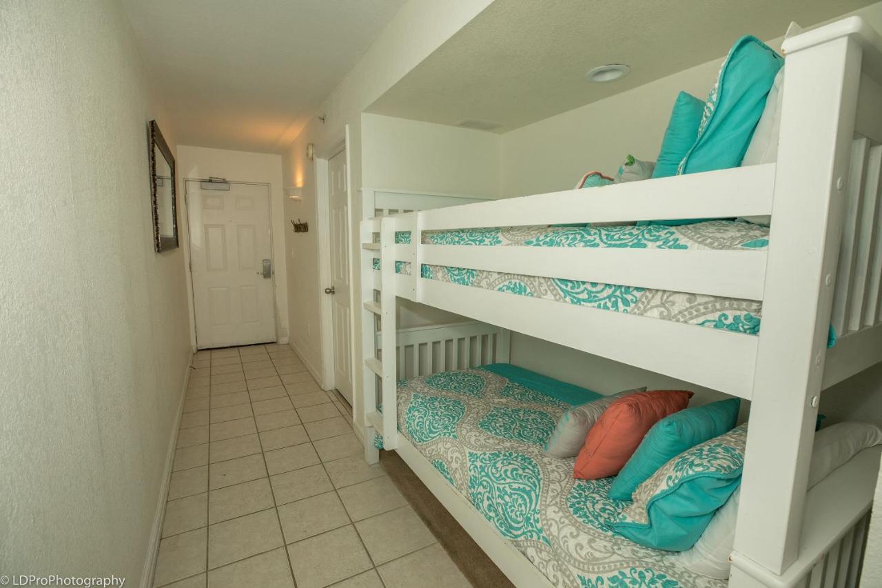 Pelican 2011 Apartment