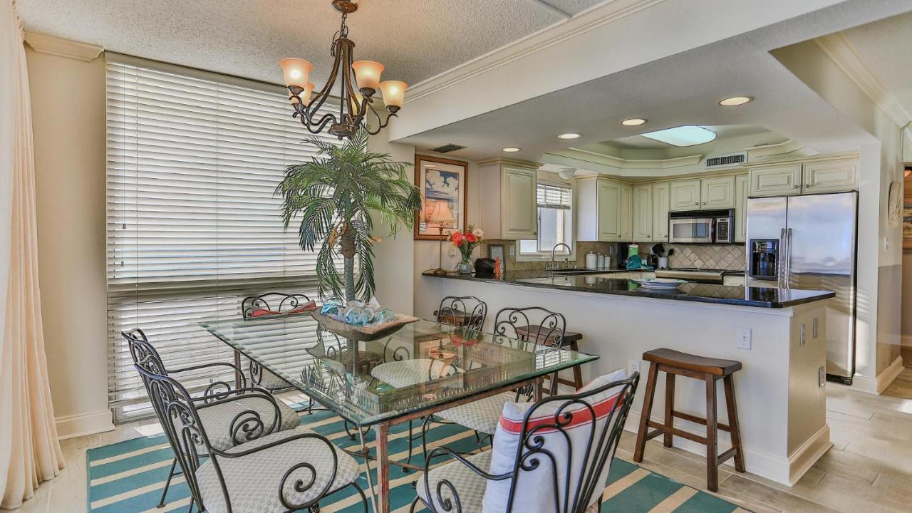 Shoreline Towers 1061 - Updated Beachfront With Incredible Views End Unit *