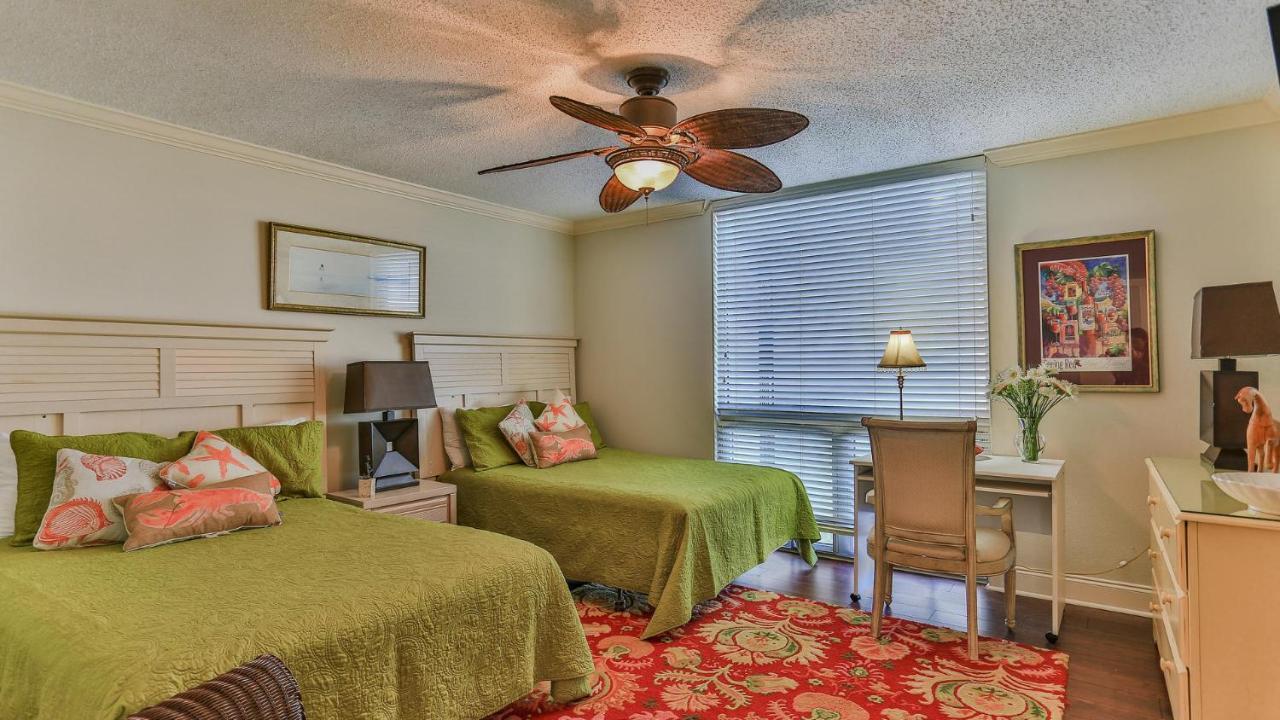 Shoreline Towers 1061 - Updated Beachfront With Incredible Views End Unit