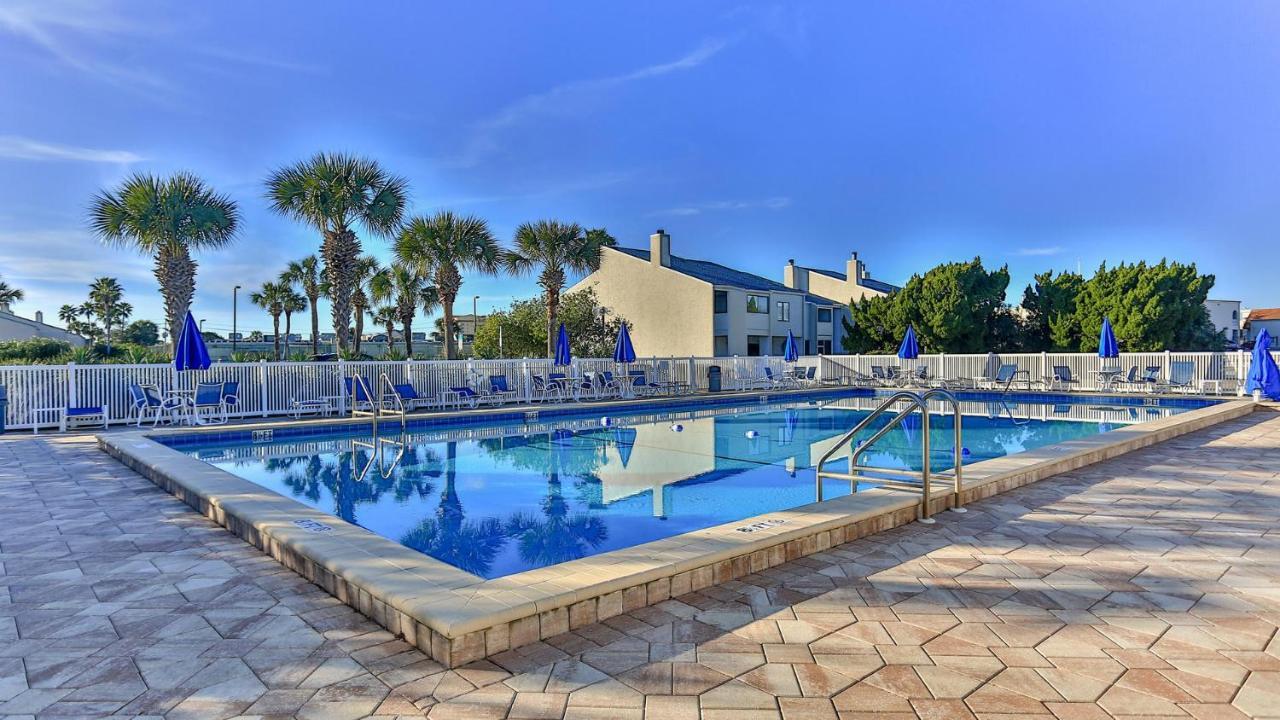 Shoreline Towers 1061 - Updated Beachfront With Incredible Views End Unit Destin