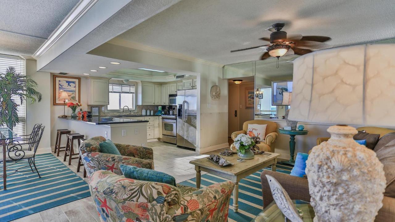Shoreline Towers 1061 - Updated Beachfront With Incredible Views End Unit