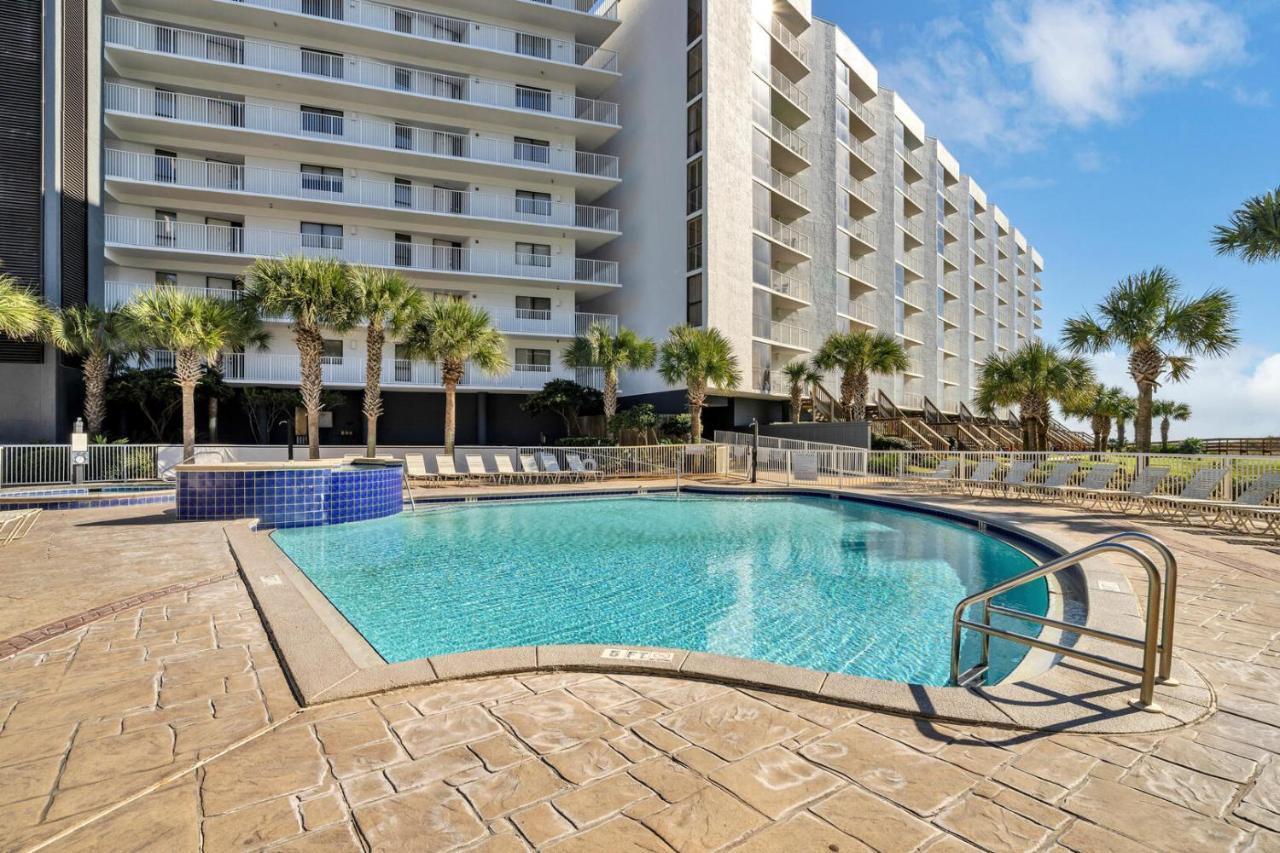 Mainsail 131 - Beachfront 2br With Free Seasonal Service
