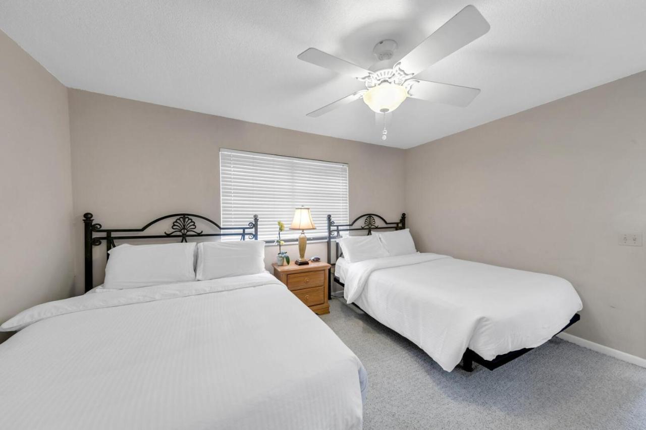 Mainsail 131 - Beachfront 2br With Free Seasonal Service Destin