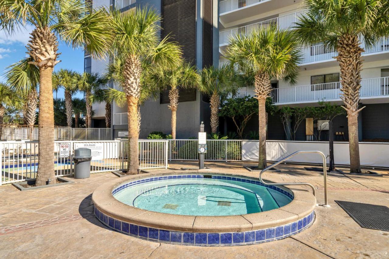 Mainsail 131 - Beachfront 2br With Free Seasonal Service * Destin