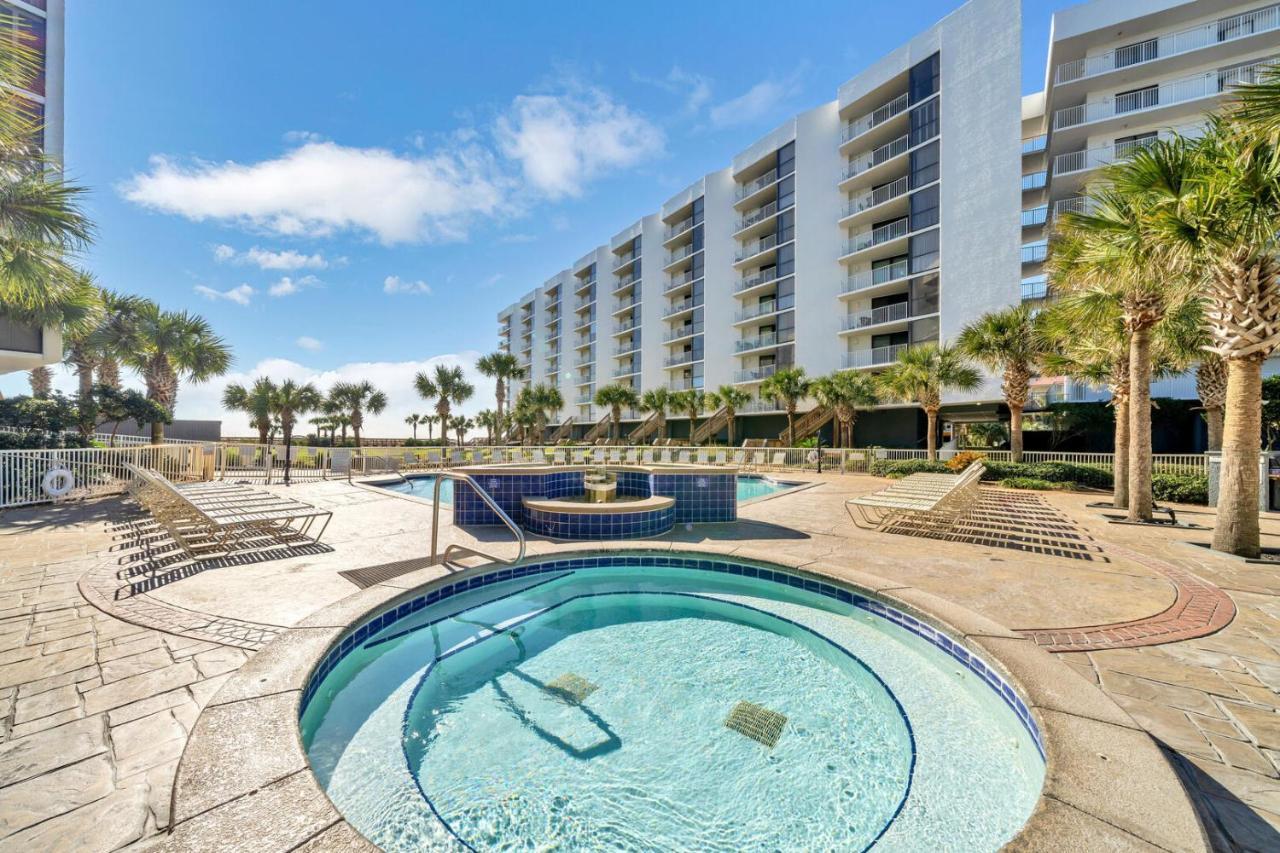 Mainsail 131 - Beachfront 2br With Free Seasonal Service Destin