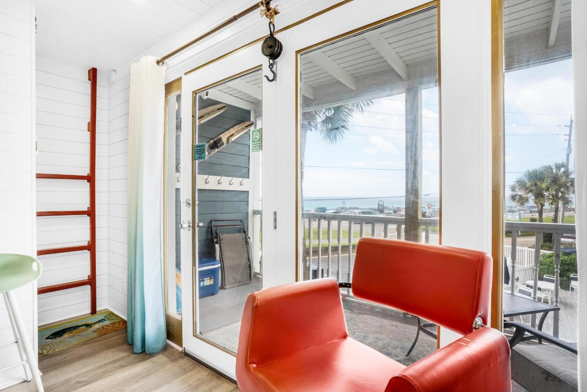 Holiday home Summer Breeze 203