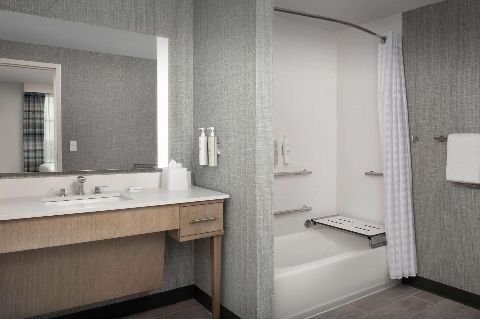 Homewood By Hilton Hotel 3*