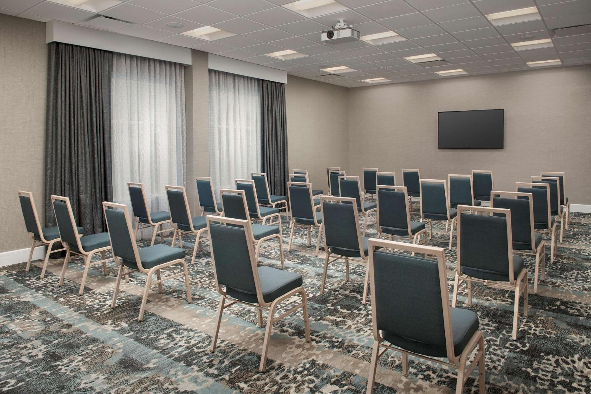 Hotel Homewood By Hilton 3*