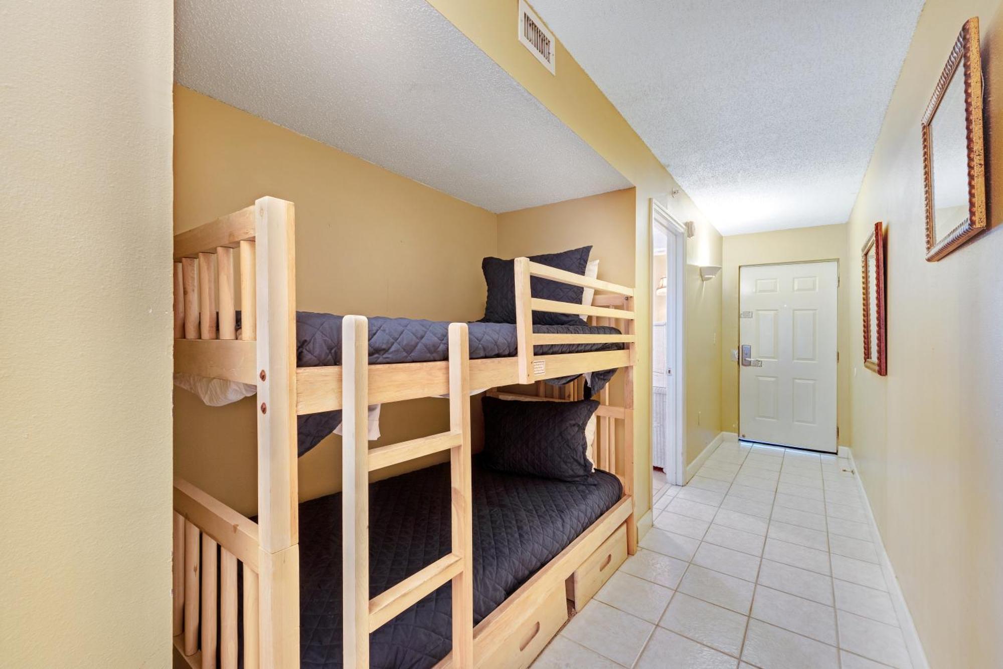 Apartment Pelican Pointe