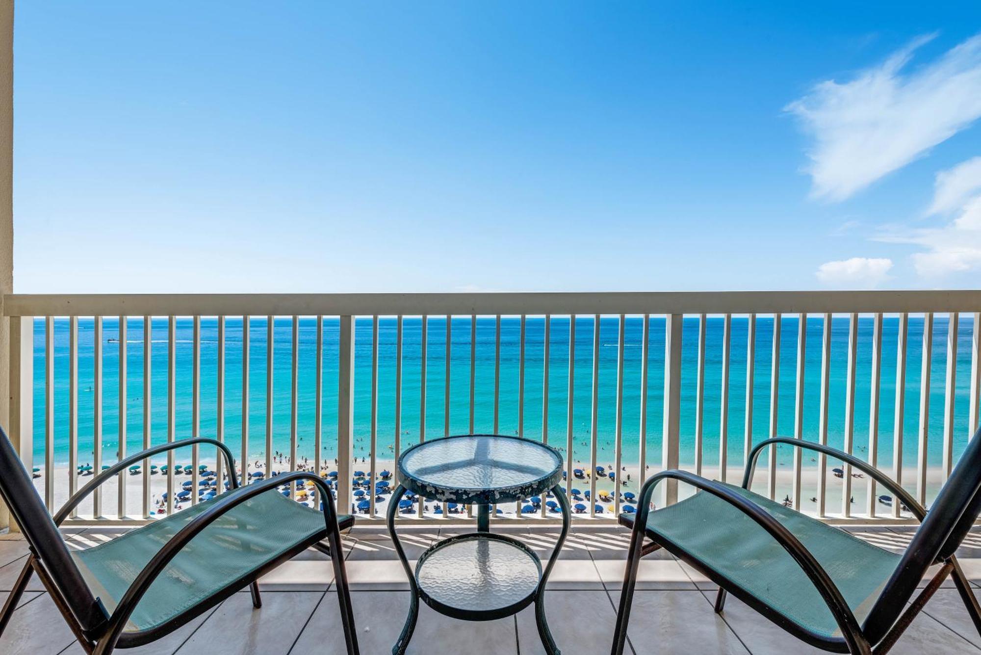 Pelican Pointe Apartment *