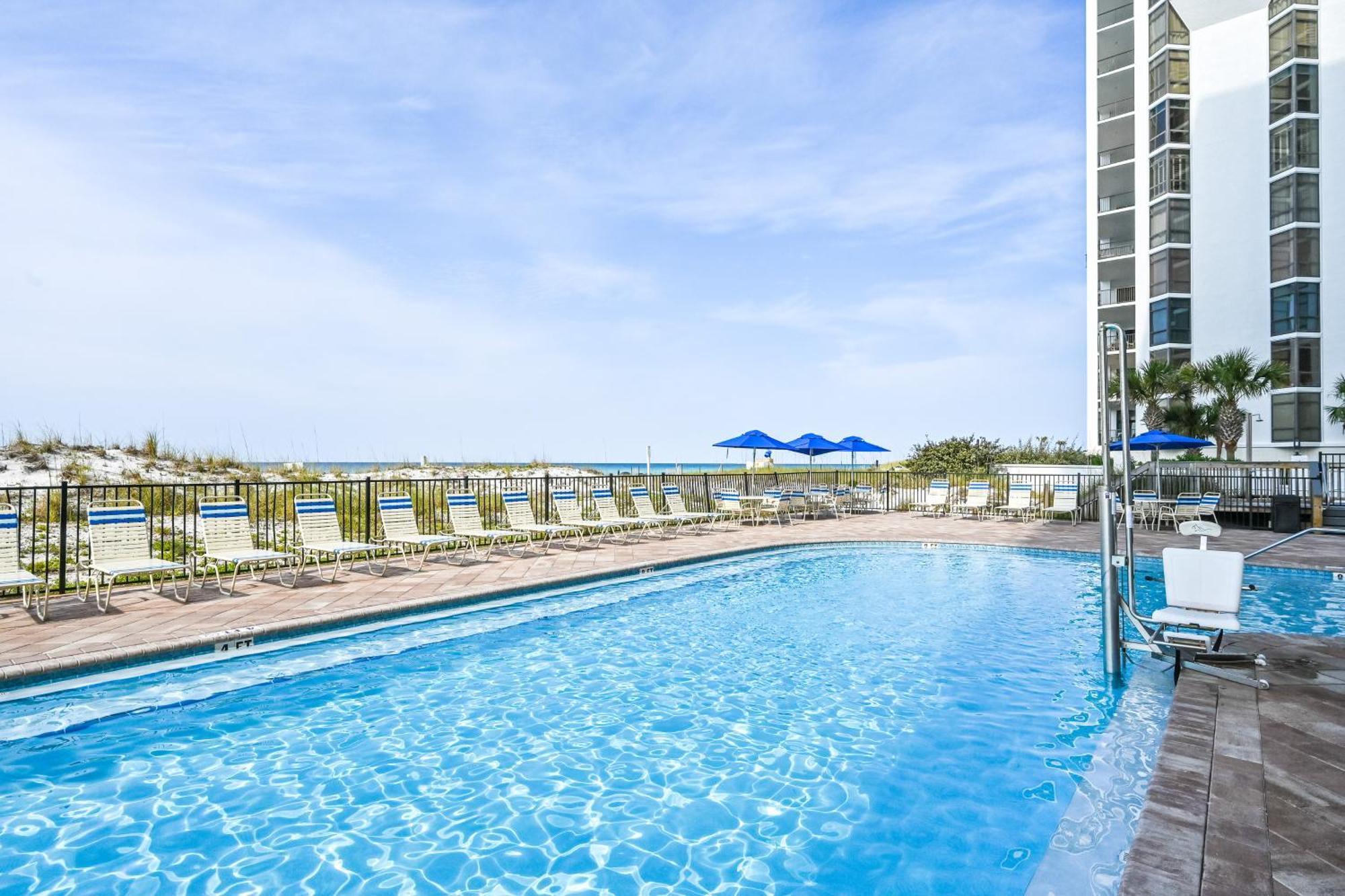 Apartment Pelican Pointe