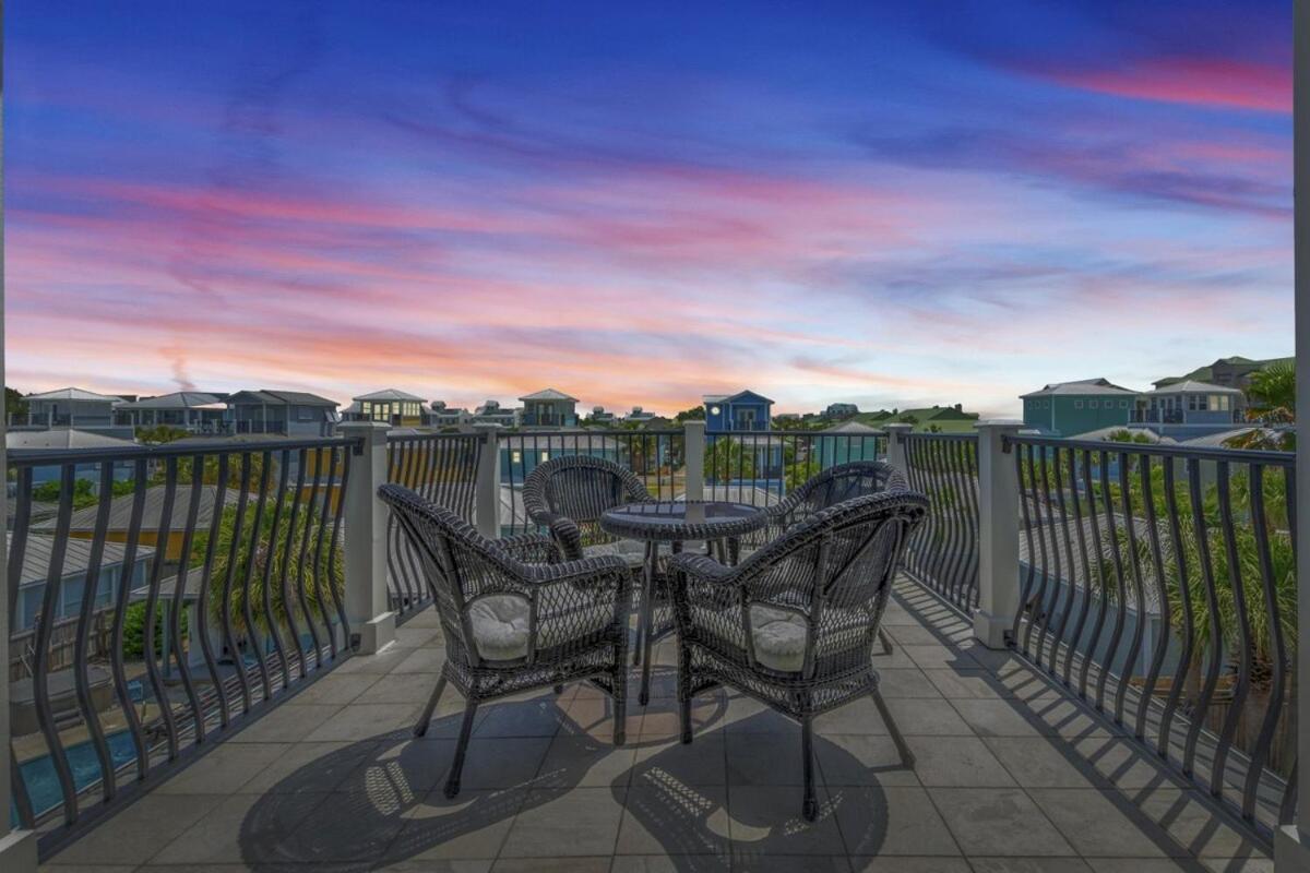 Blu Flamingo Free Golf Cart Priv Pool Steps2beach Holiday home Destin