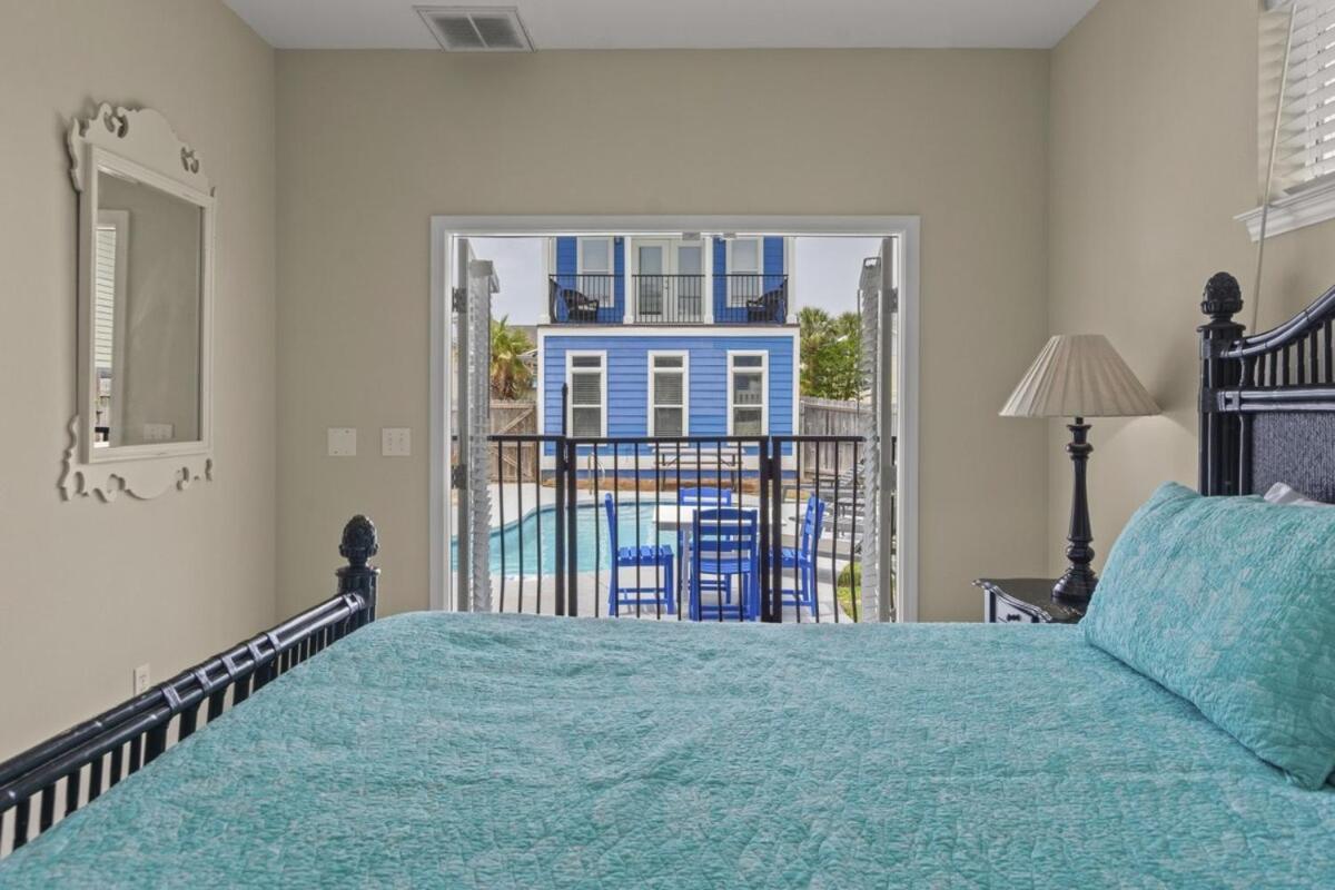 Blu Flamingo Free Golf Cart Priv Pool Steps2beach Holiday home Destin