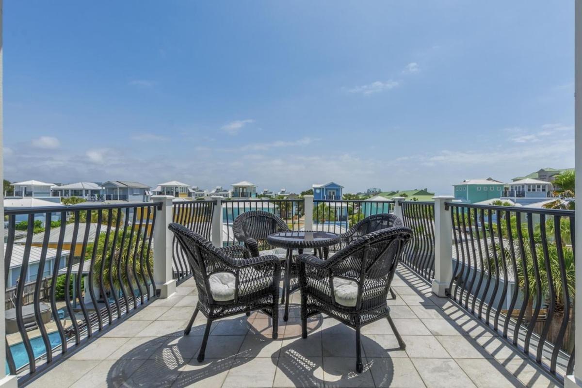 Holiday home Blu Flamingo Free Golf Cart Priv Pool Steps2beach *