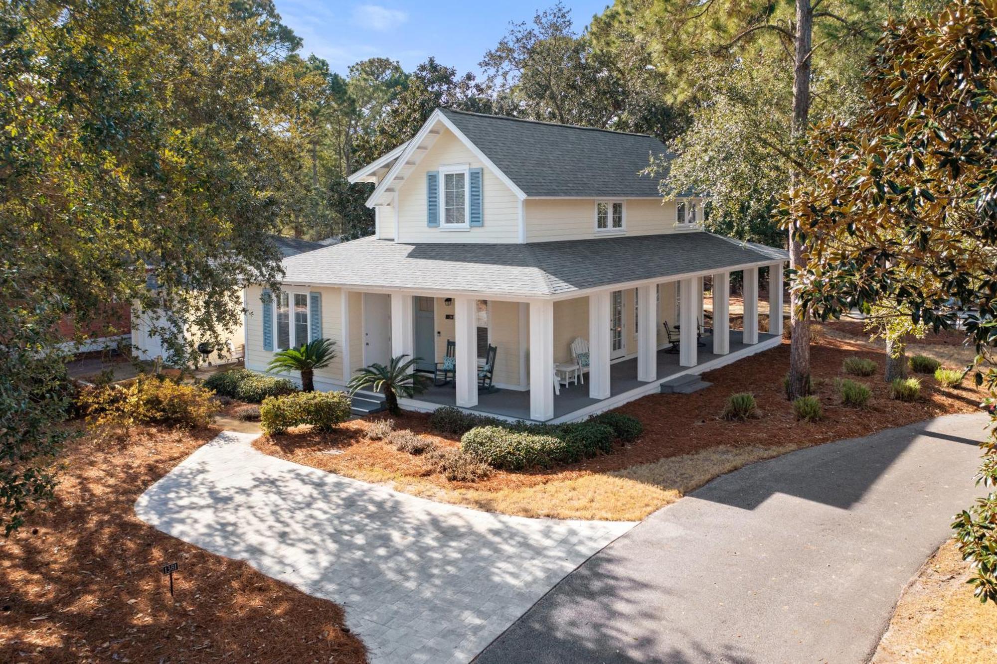 1381 Laurel Grove * Destin