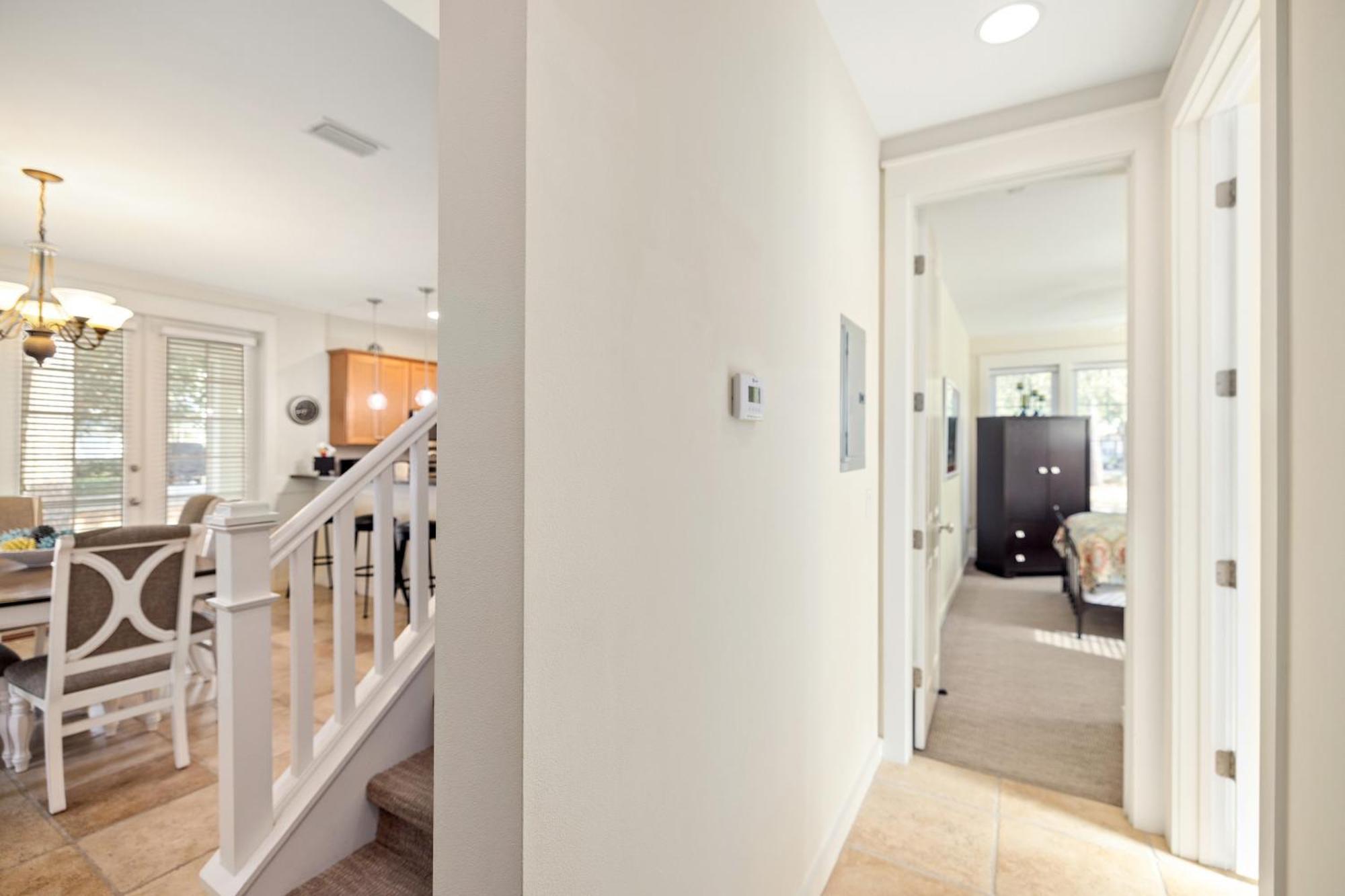 1381 Laurel Grove