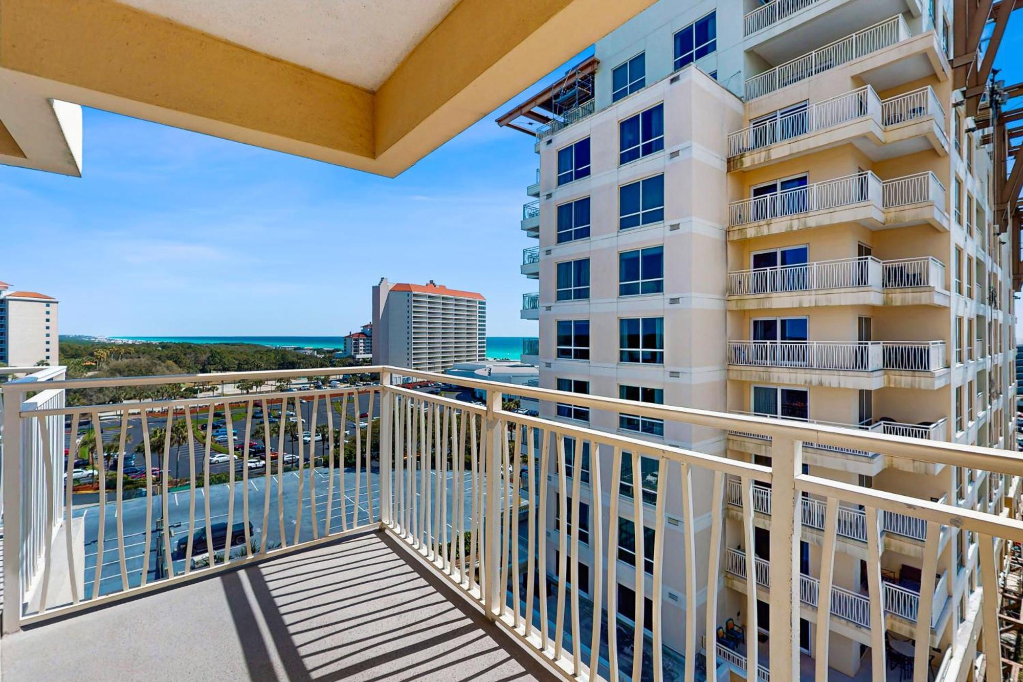 Sandestin - Luau Destin