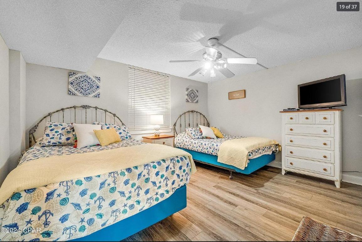 Dolphin Point 106c - Harbor Views & Boat Slip Holiday home Destin