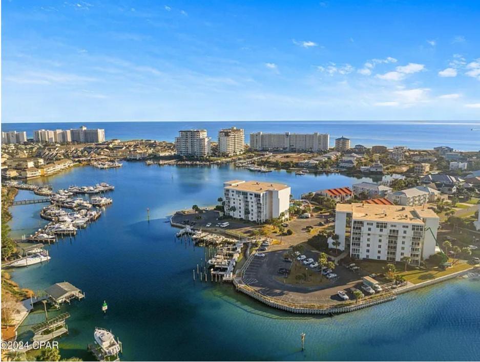 Dolphin Point 106c - Harbor Views & Boat Slip *