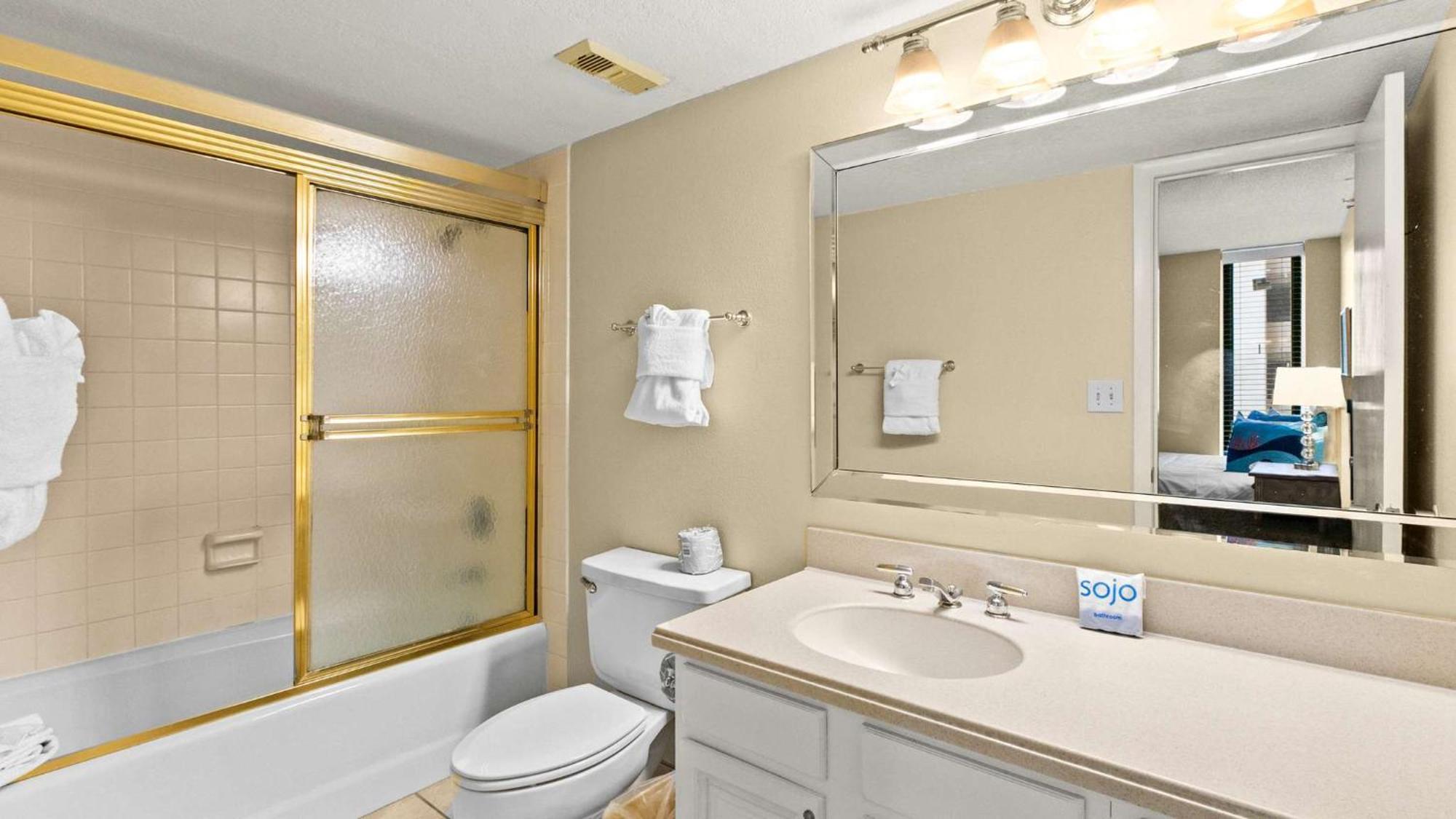 Emerald Towes 306 Front 3rd Floor Destin