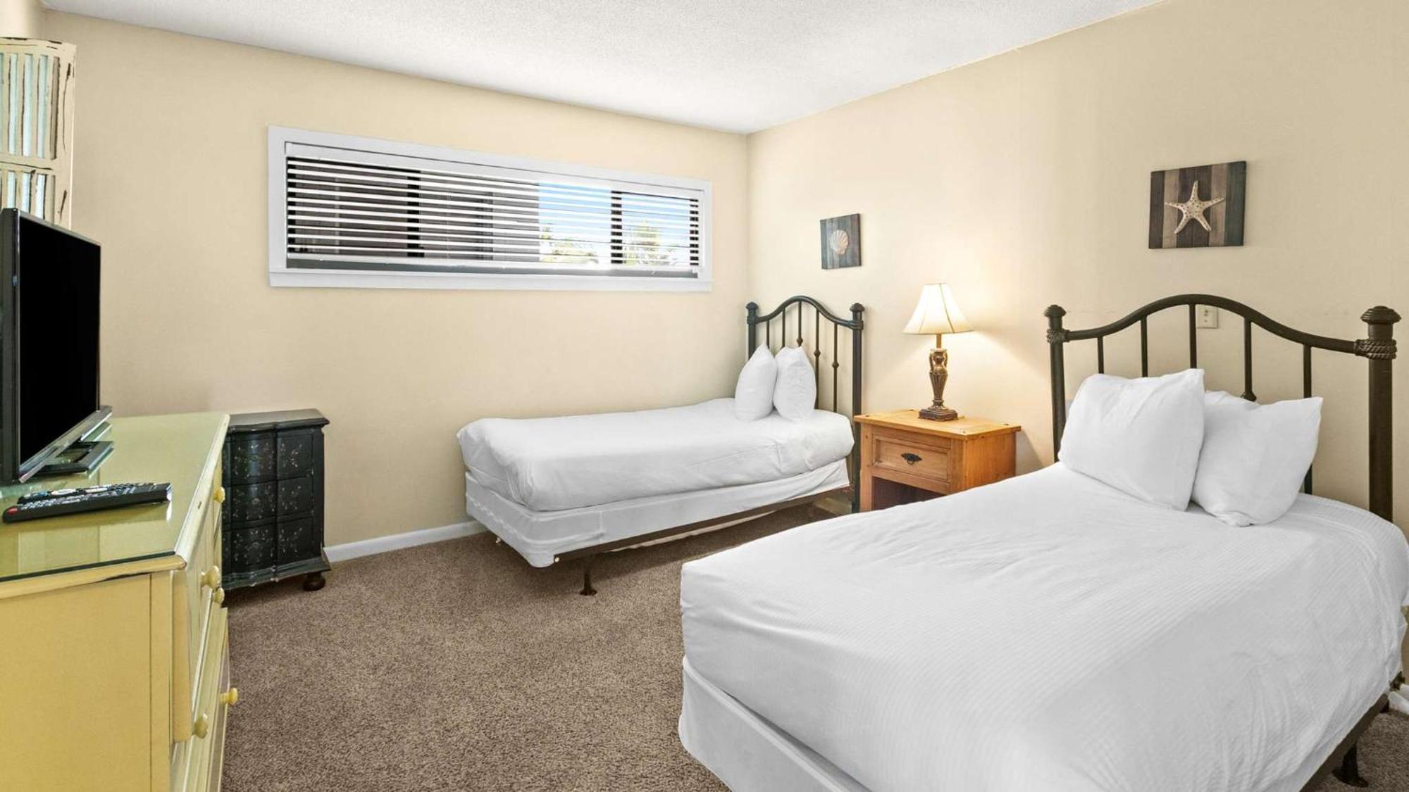 Holiday home Emerald Towes 306 Front 3rd Floor