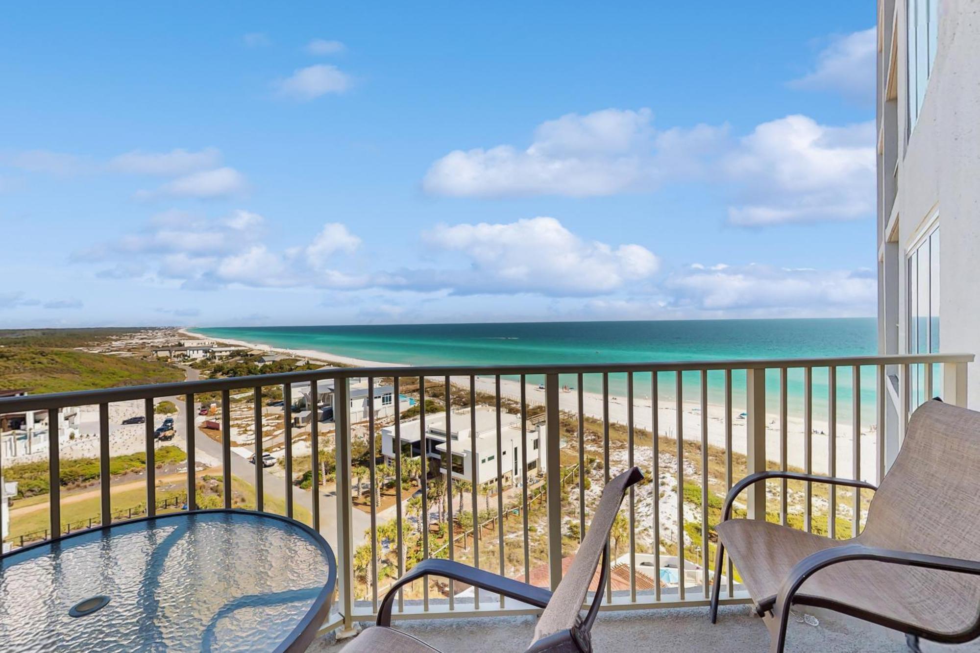 Holiday home Tops'l Manor I